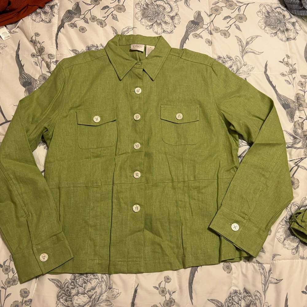 Erika Matching Jacket and Pants shirt size m pants Petite large